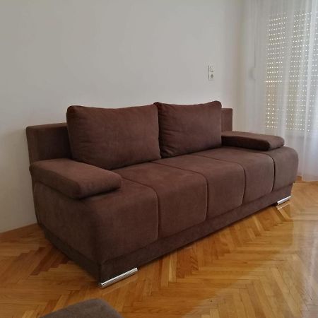 Apartments Leptiric Подстрана Екстериор снимка