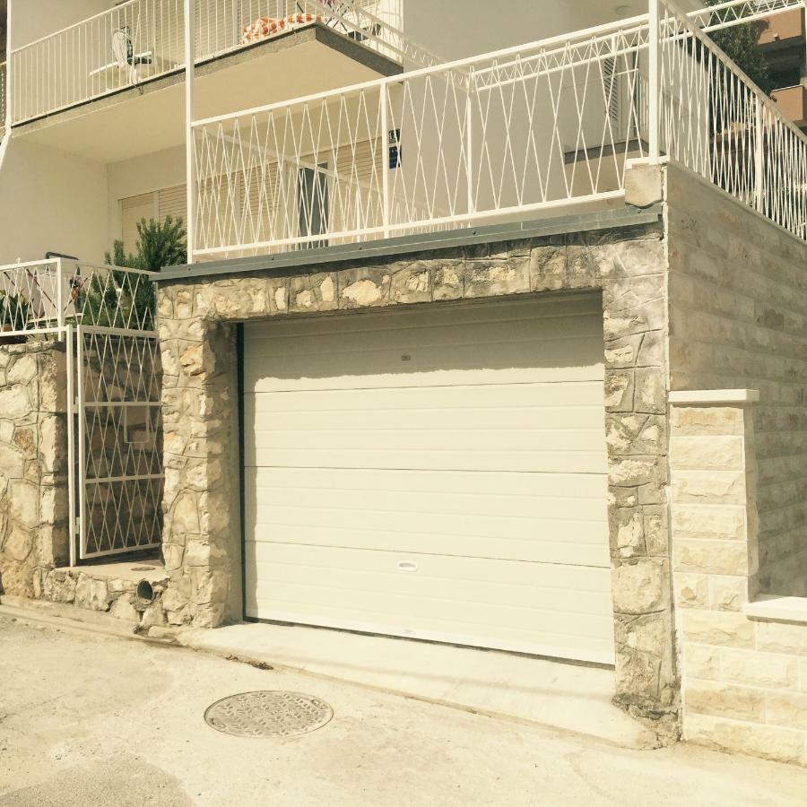 Apartments Leptiric Подстрана Екстериор снимка